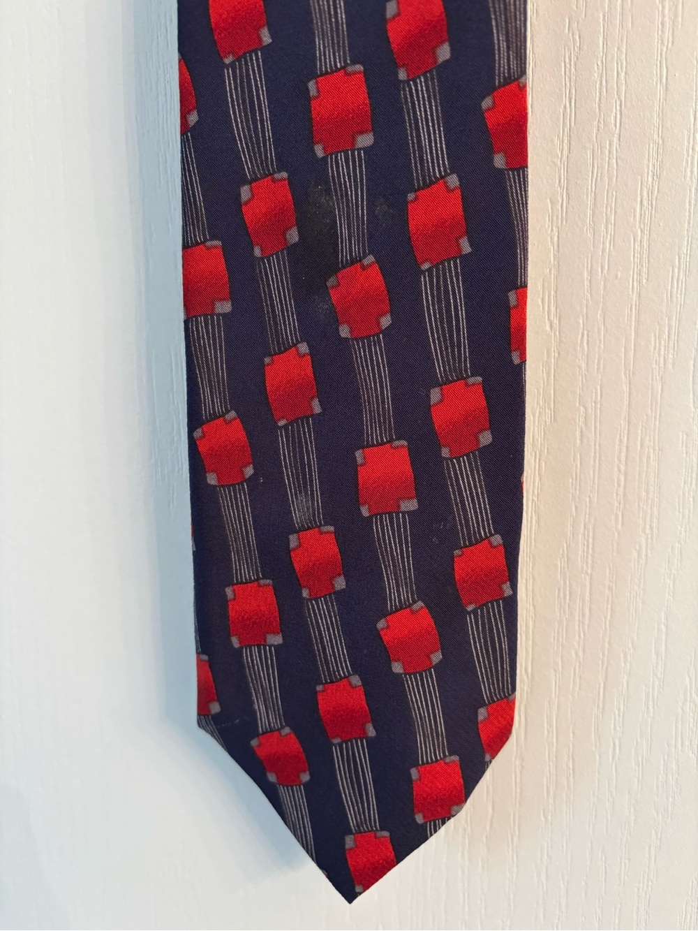 Hugo Boss Silk Navy Tie with Red Geometric Motif
